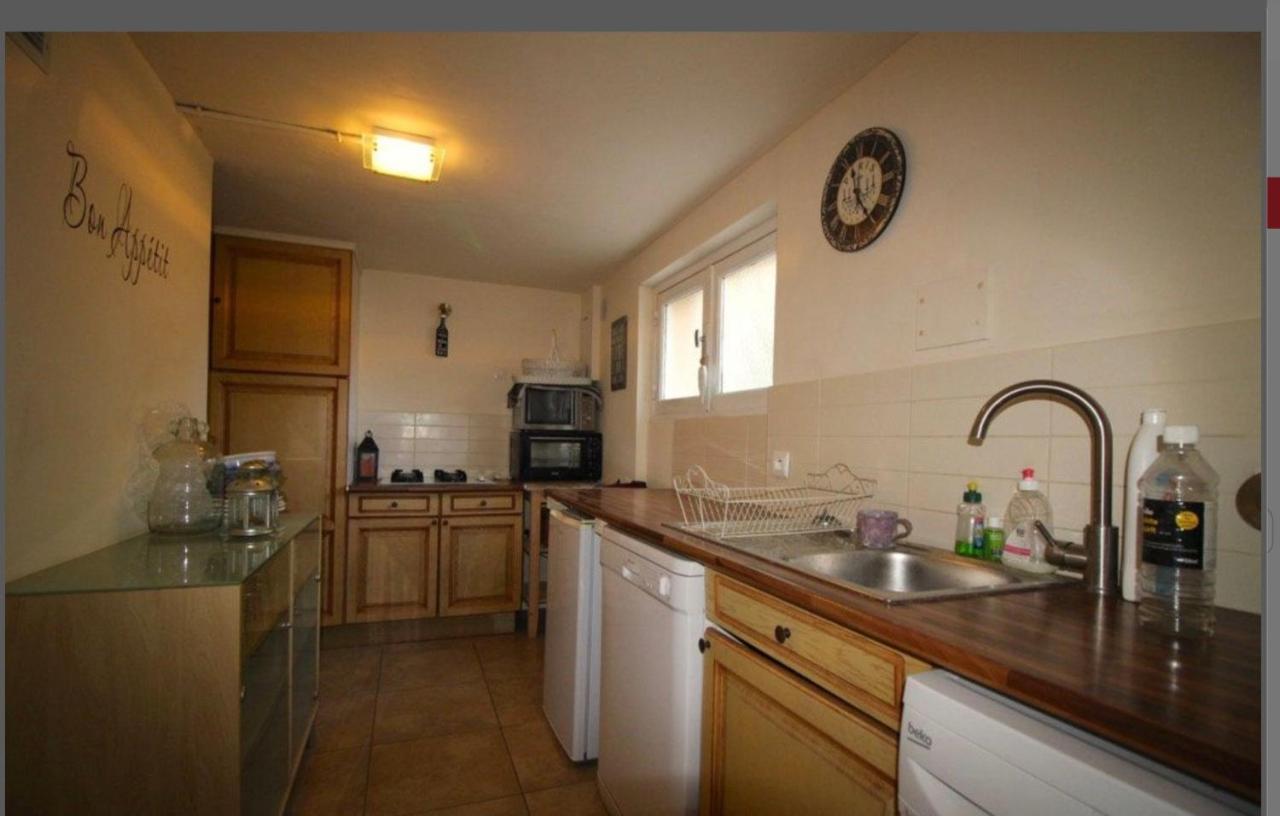 Peaceful 3 Bedroom 8 Person Ground Floor Apartment With Large Private Heated Pool La Digne-d'Amont Exterior photo